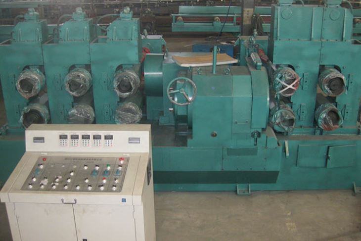 High Precision Alloy Steel Coil Peeling Machine High Precision Alloy Steel Coil Peeling Machine