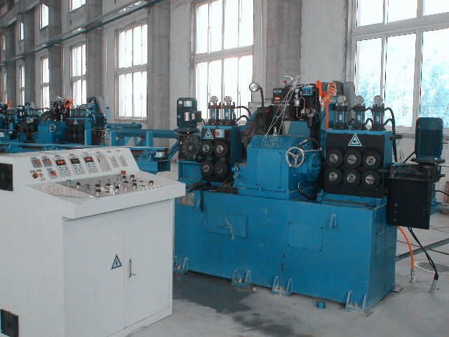 High Precision Seamless Steel Tube Peeling Machine High Precision Seamless Steel Tube Peeling Machine